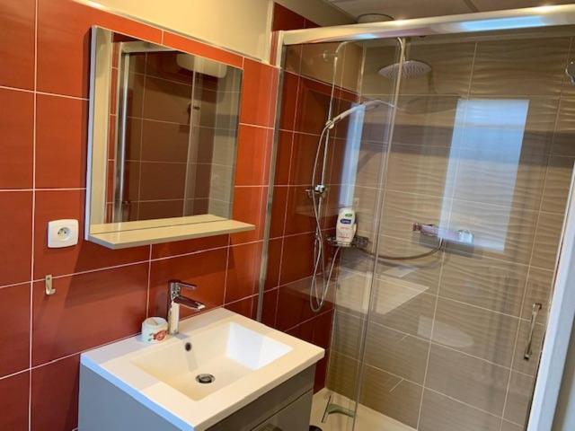 Chambre Independante Chez Particuliers Avec Salle De Bain Privative Anse Extérieur photo